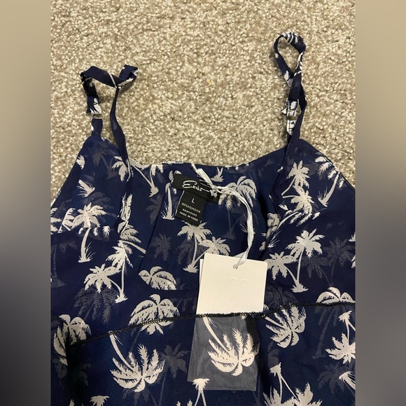 NWT Layered Navy Palm Print Women's Crop Top - Picture 2 of 3